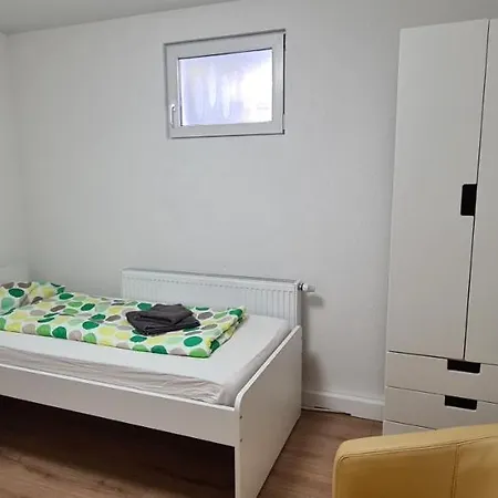 Neue Privatzimmer, Wifi Und Kaffee Inklusive *