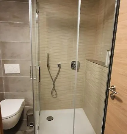 Workers Heaven Monteur - Arbeiter Lejlighed *