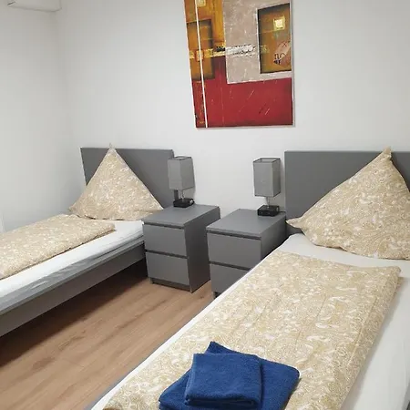 Neue Privatzimmer, Wifi Und Kaffee Inklusive *